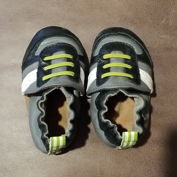 Robeez Leather Slippers 6-12m - Picture 5 of 9